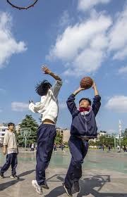 斯基拉：阿森纳正在关注铃木彩艳，有意在下个赛季引进他